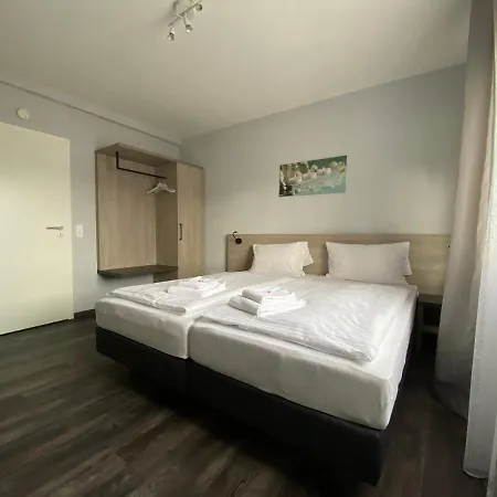 Landgasthof-bikerhotel Arnold Otel Battenberg (Eder)