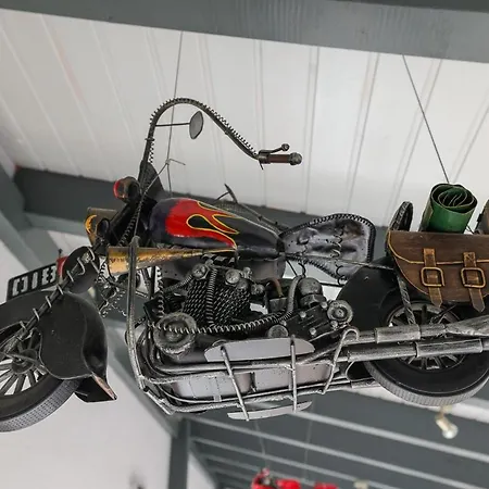 Landgasthof-bikerhotel Arnold Otel 2*