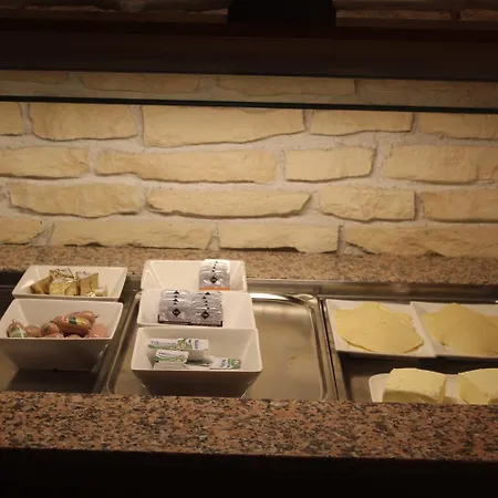 Landgasthof-bikerhotel Arnold