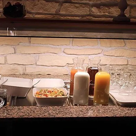 Landgasthof-bikerhotel Arnold 3*
