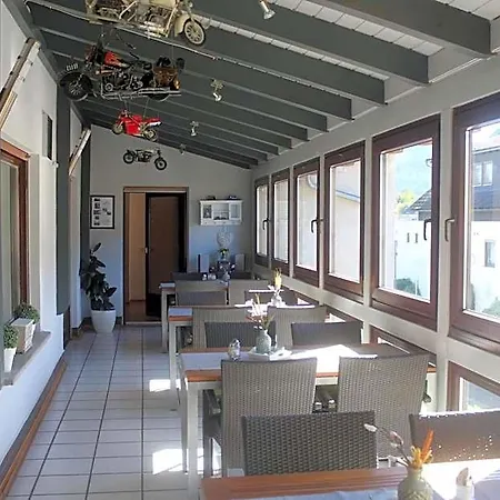 Landgasthof-bikerhotel Arnold Отель