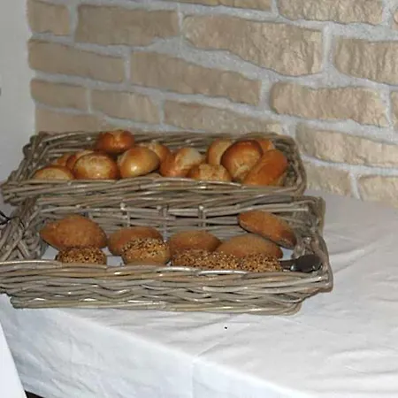 Landgasthof-bikerhotel Arnold Battenberg (Eder)