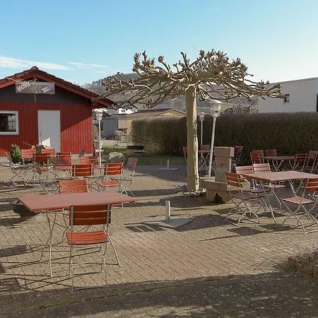Landgasthof-bikerhotel Arnold Hotel 3*