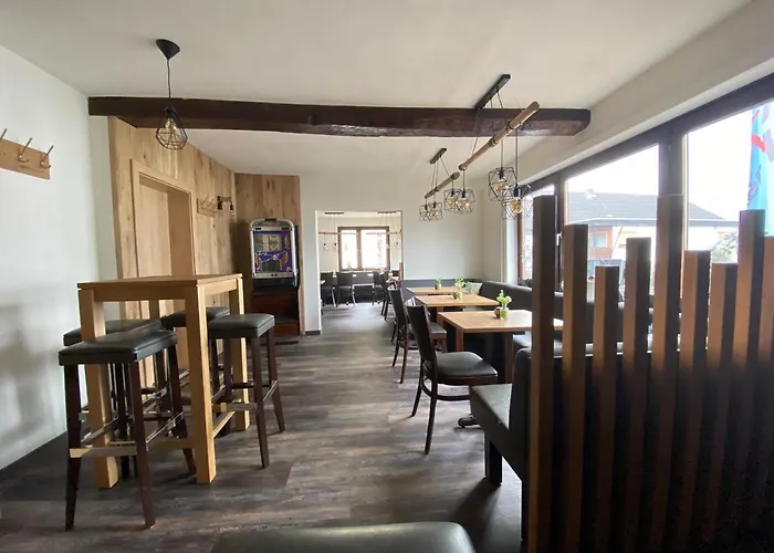 Landgasthof-bikerhotel Arnold Szálloda