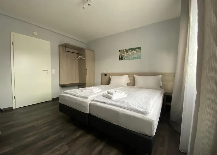 Landgasthof-bikerhotel Arnold Szálloda Battenberg