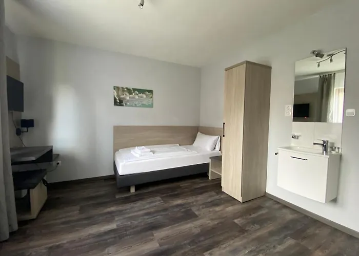 Szálloda Landgasthof-bikerhotel Arnold