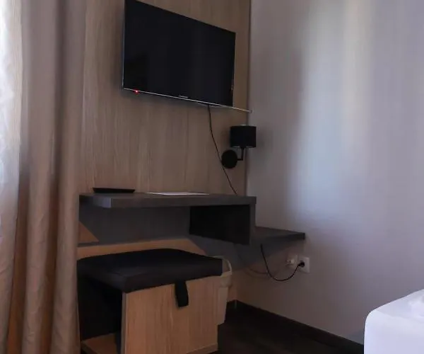 Landgasthof-bikerhotel Arnold Szálloda 3*