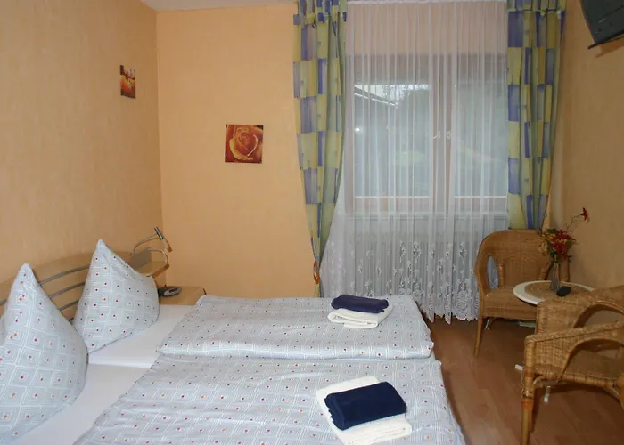 Landgasthof-bikerhotel Arnold Szálloda Battenberg