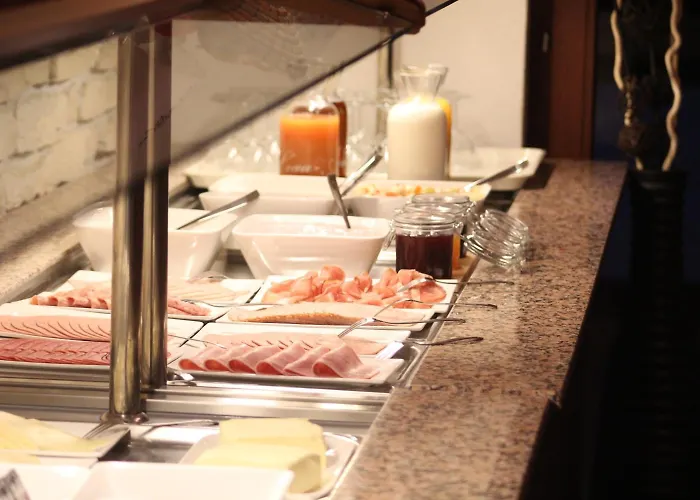 Landgasthof-bikerhotel Arnold Szálloda Battenberg