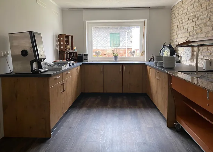 Landgasthof-bikerhotel Arnold Szálloda 3*